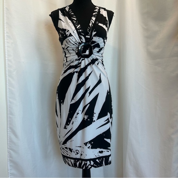 Y2K Vintage Cache Black + White Floral Print V-Neck Bodycon
Stretchy dress Sz 6 - Picture 3 of 15